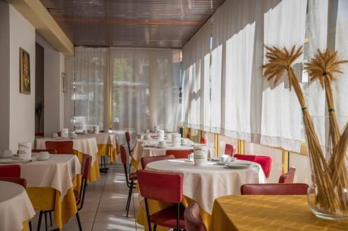 Hotel Meris Milano Marittima Buitenkant foto