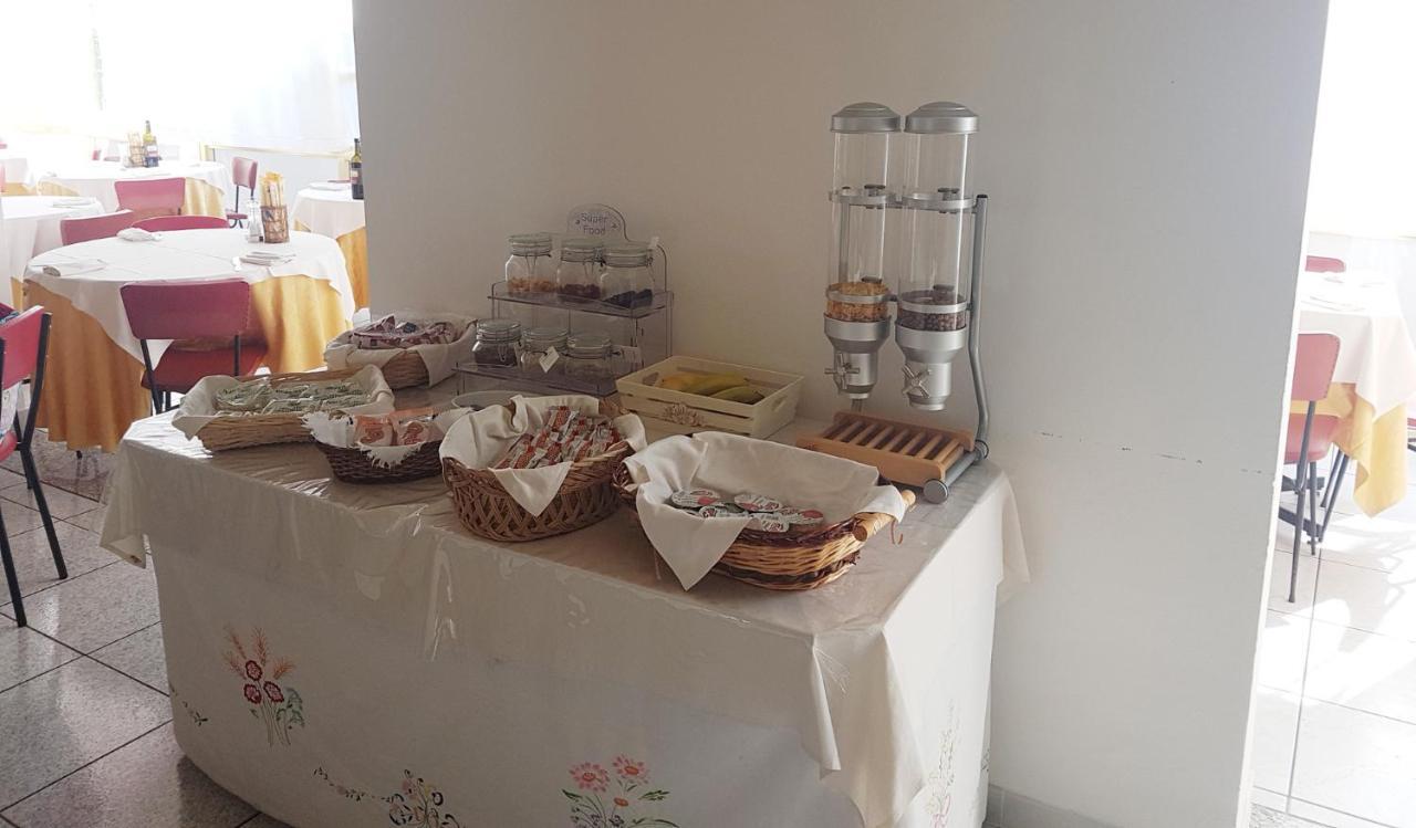Hotel Meris Milano Marittima Buitenkant foto